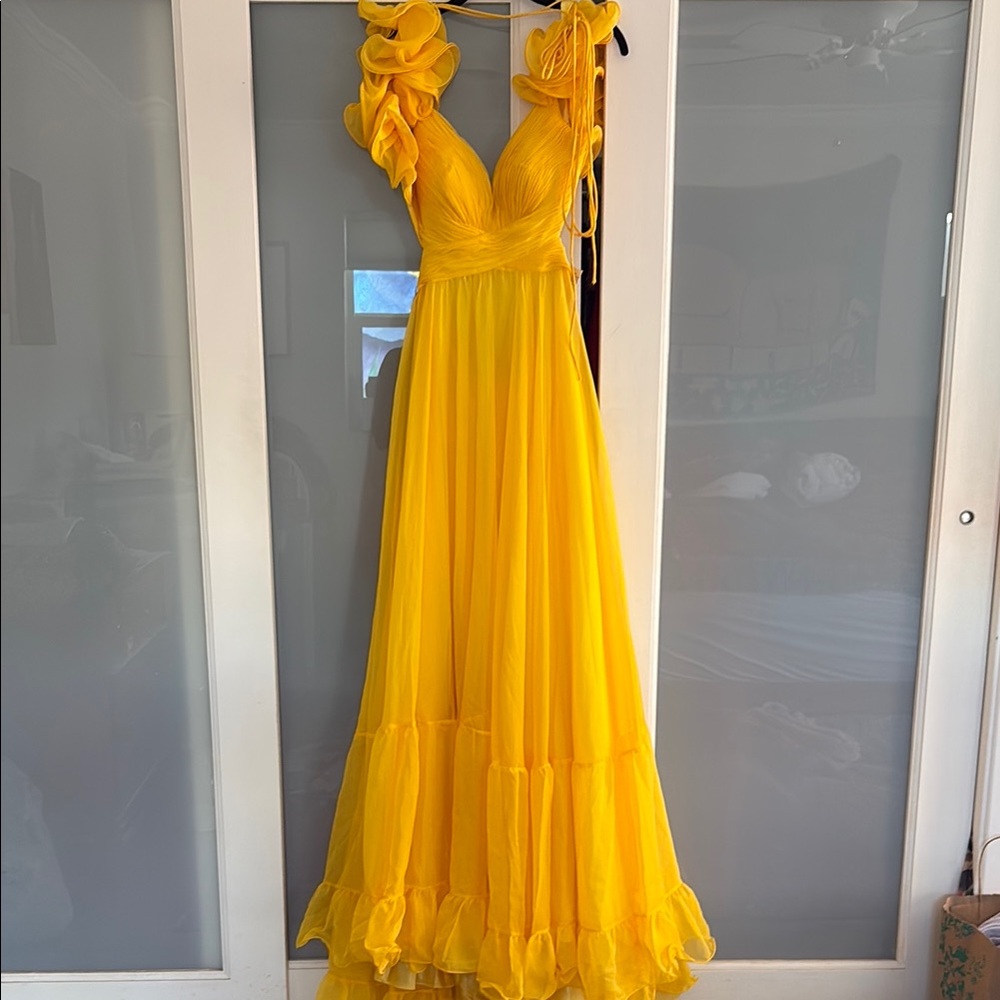 NWT Mac Duggal Tiered Cut Out Chiffon Dress size 8